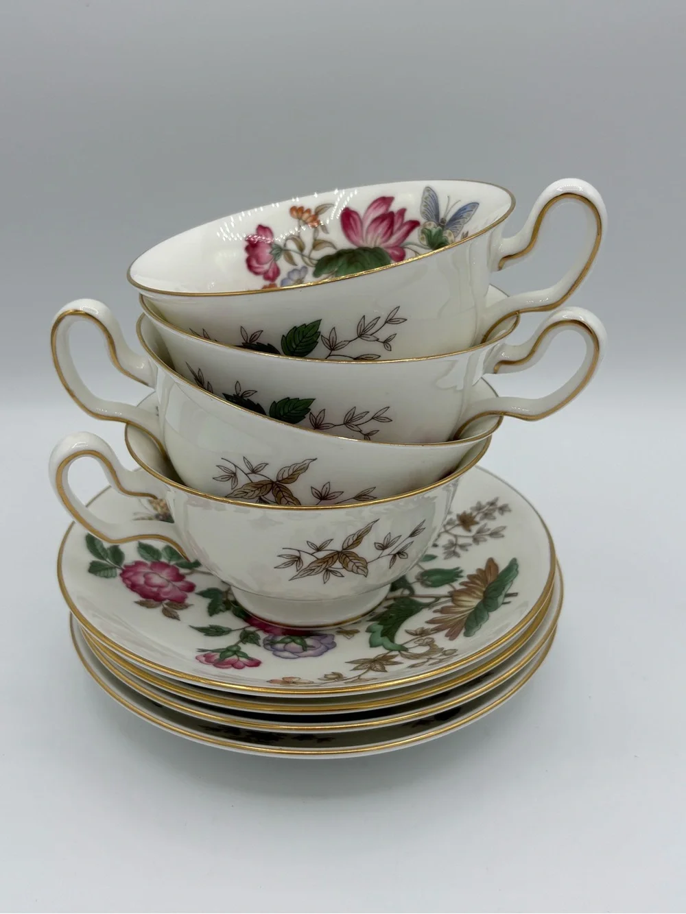 Wedgwood Charnwood Bone China Tea Cups & Saucers Set 4 England Gold Trim